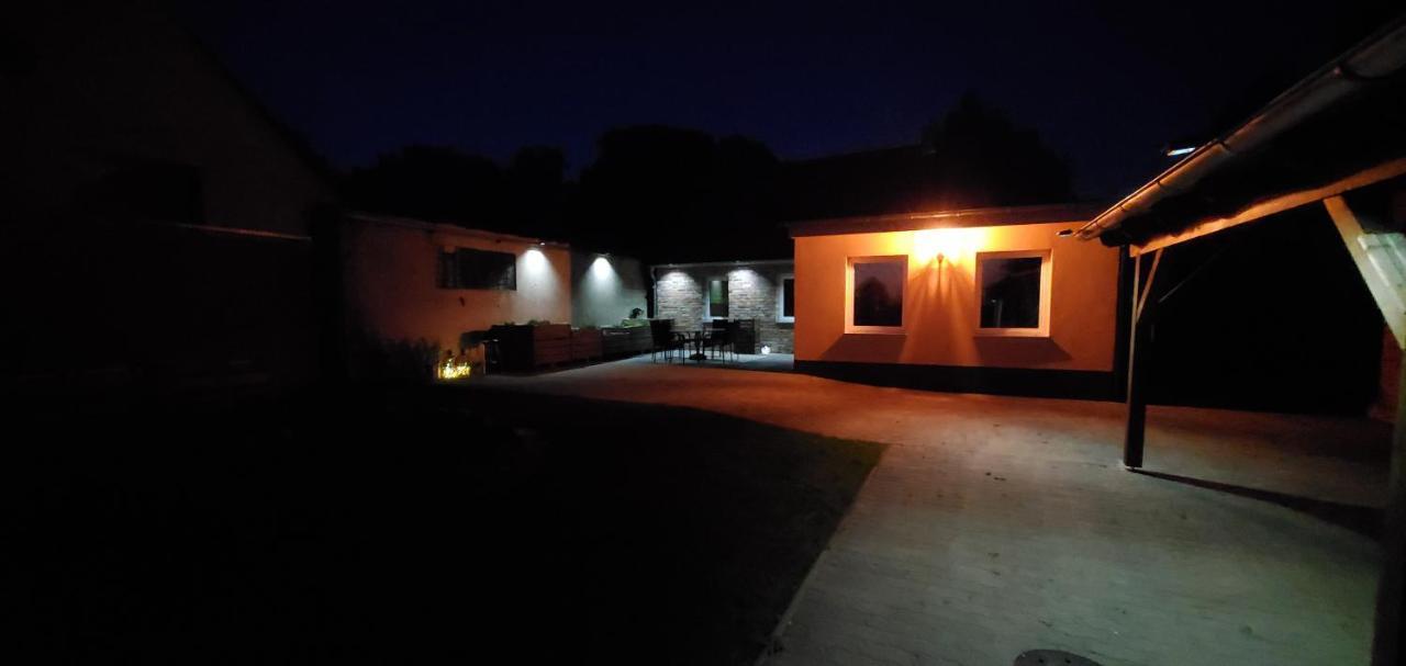 Haus Oderbruch Villa Neulewin Exterior photo